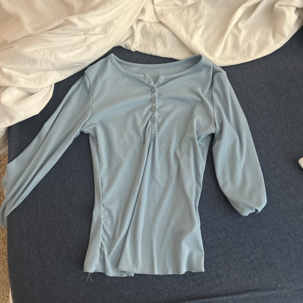 Women's Light Blue Button-Up Top